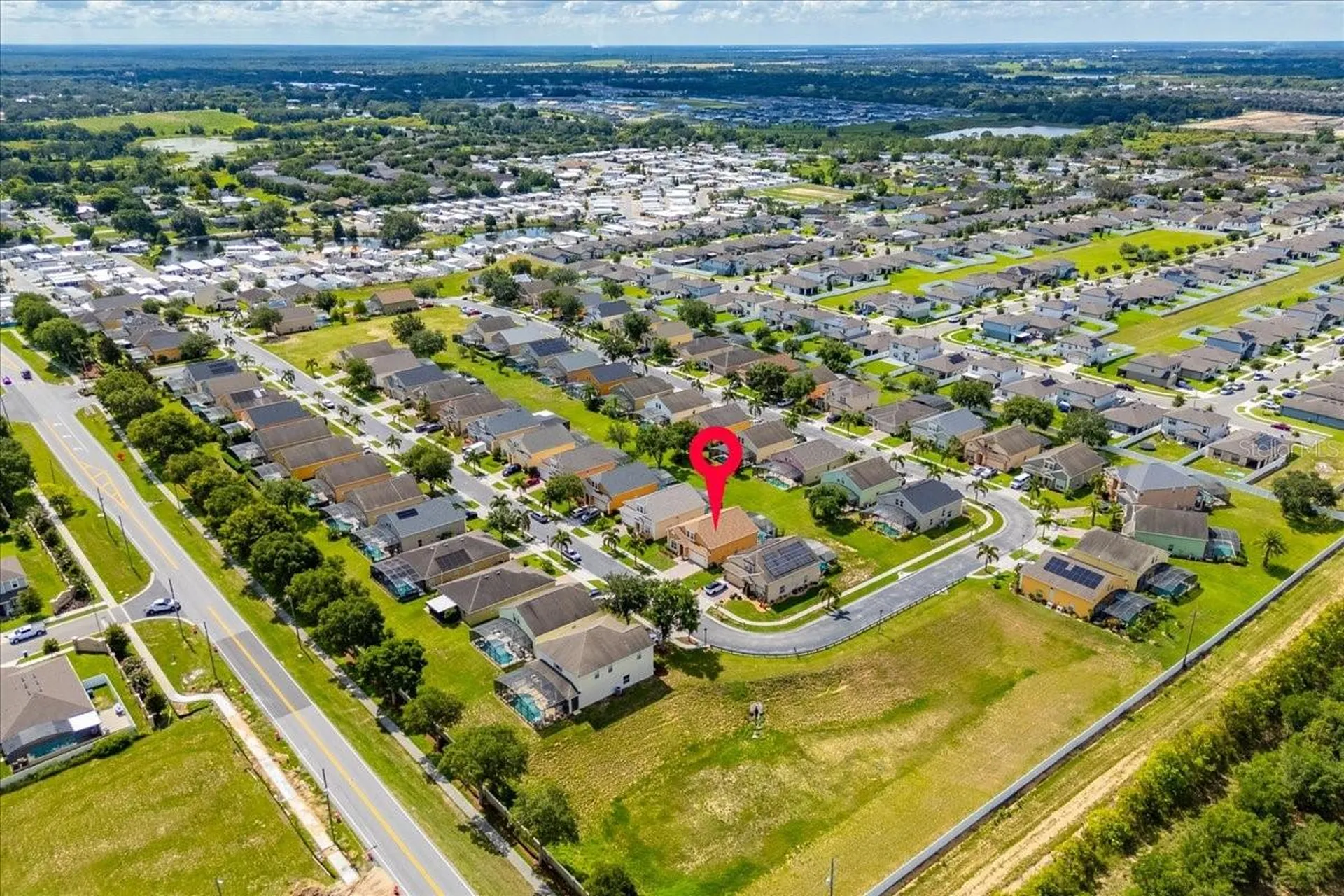233 Cadiz Loop Davenport FL 33837