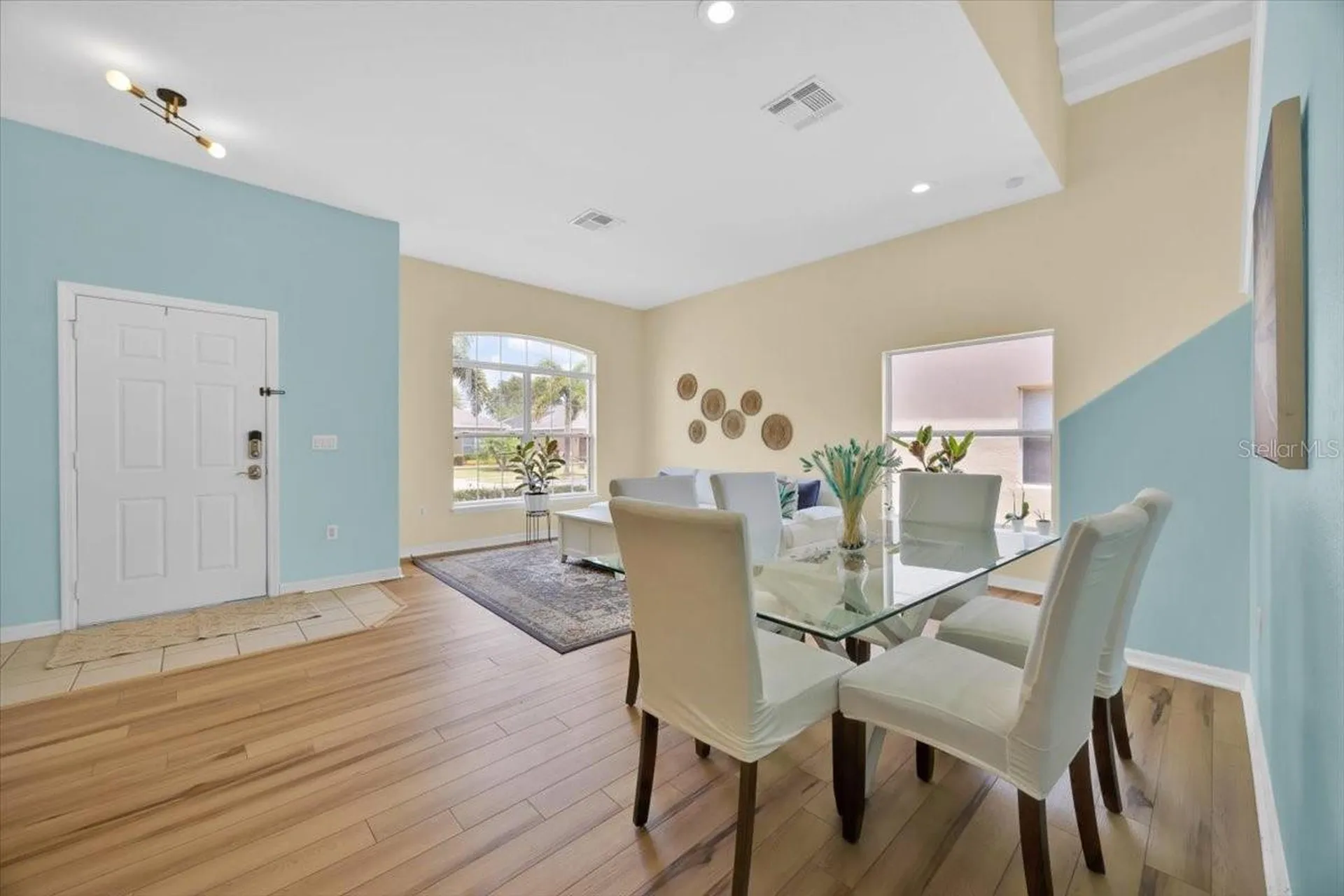 233 Cadiz Loop Davenport FL 33837