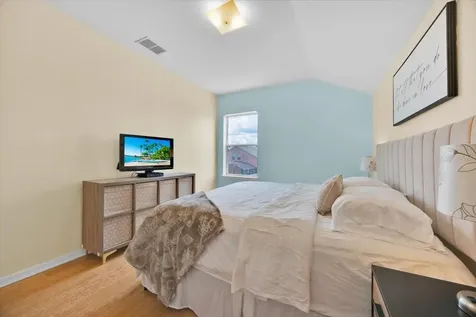 233 Cadiz Loop Davenport FL 33837
