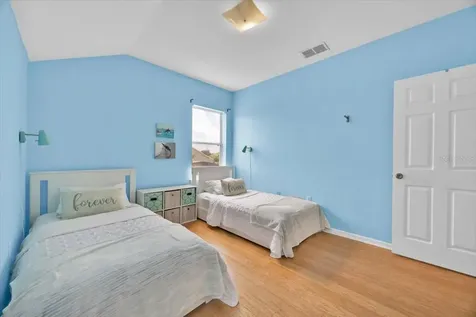 233 Cadiz Loop Davenport FL 33837