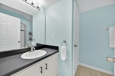 233 Cadiz Loop Davenport FL 33837