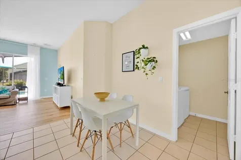 233 Cadiz Loop Davenport FL 33837