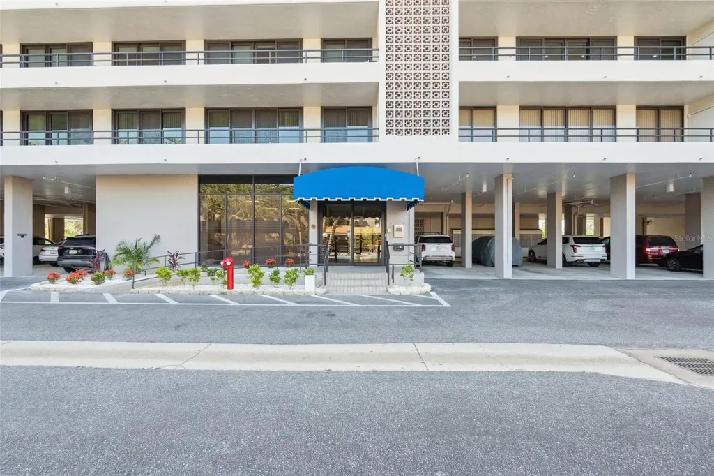 6415 Midnight Pass Road Sarasota FL 34242