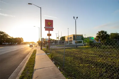 504 W Vine Street Kissimmee FL 34741