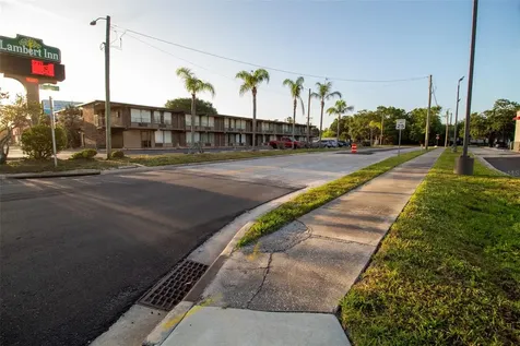 504 W Vine Street Kissimmee FL 34741