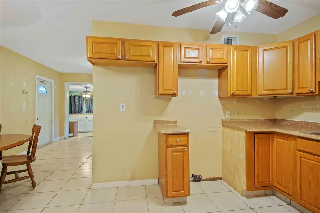 180 Palmetto Circle NE Port Charlotte FL 33952