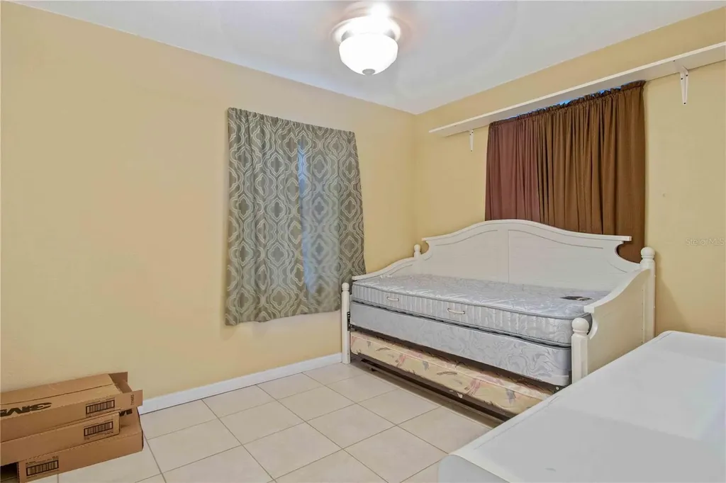 180 Palmetto Circle NE Port Charlotte FL 33952