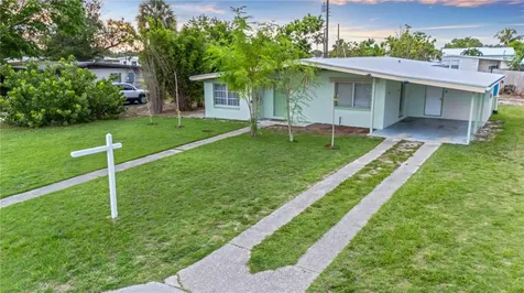 180 Palmetto Circle NE Port Charlotte FL 33952