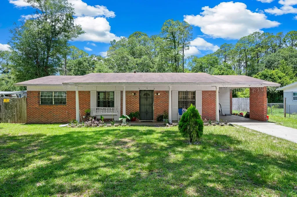 1610 NE 16th Terrace Gainesville FL 32609