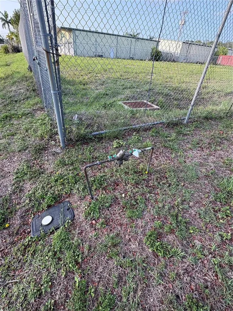 2513 NE 9th Avenue Cape Coral FL 33909
