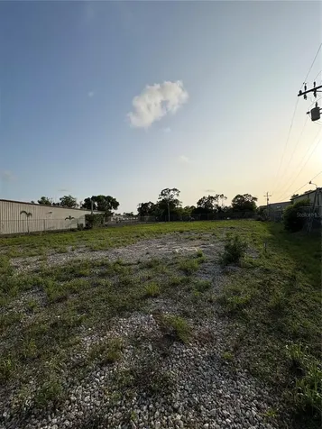2513 NE 9th Avenue Cape Coral FL 33909