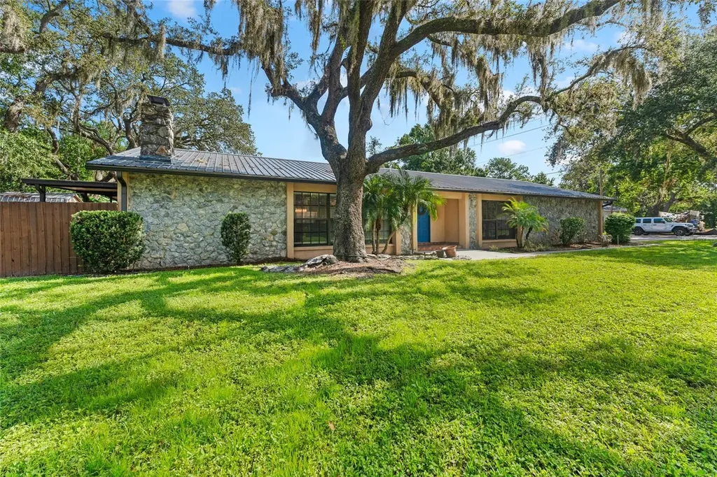 3011 Lake Ellen Drive Tampa FL 33618