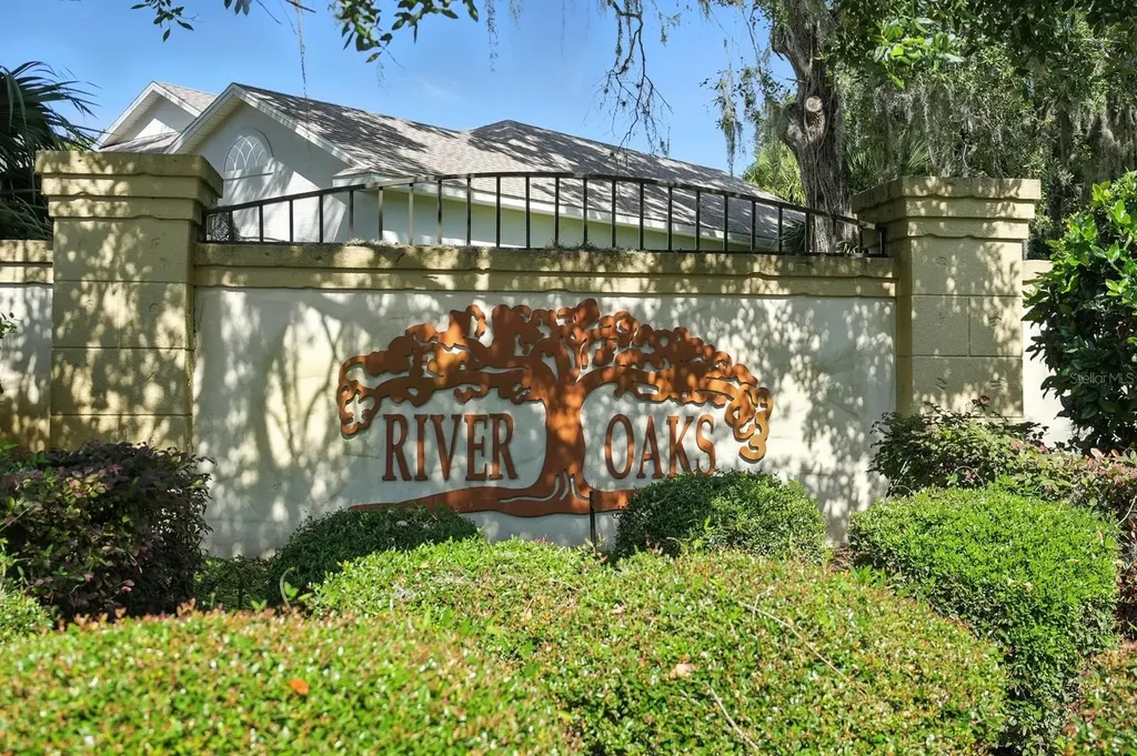 7 River Oaks Way Palm Coast FL 32137