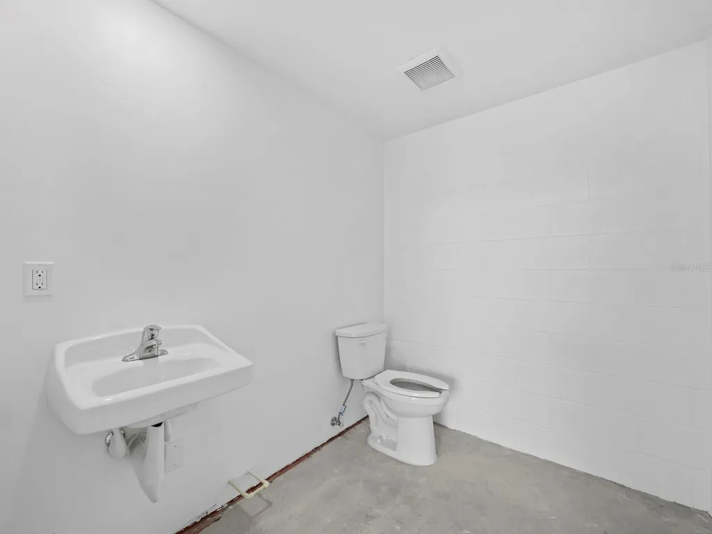 829 57th Street E Bradenton FL 34208