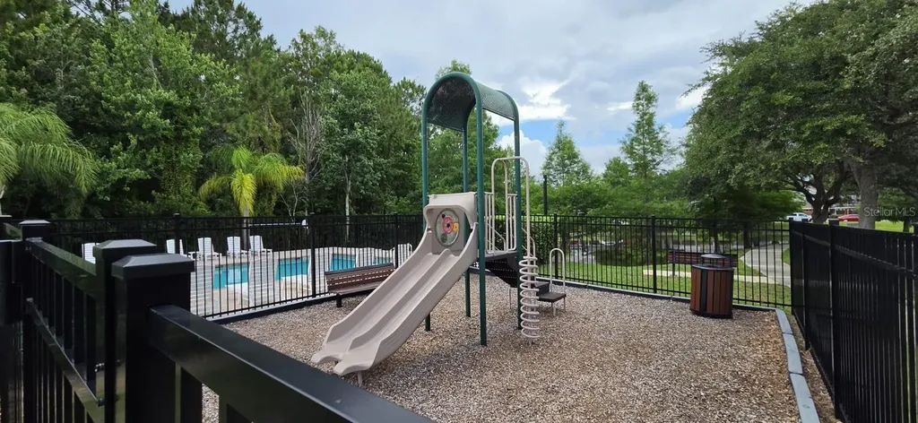 9637 Silver Buttonwood Street Orlando FL 32832
