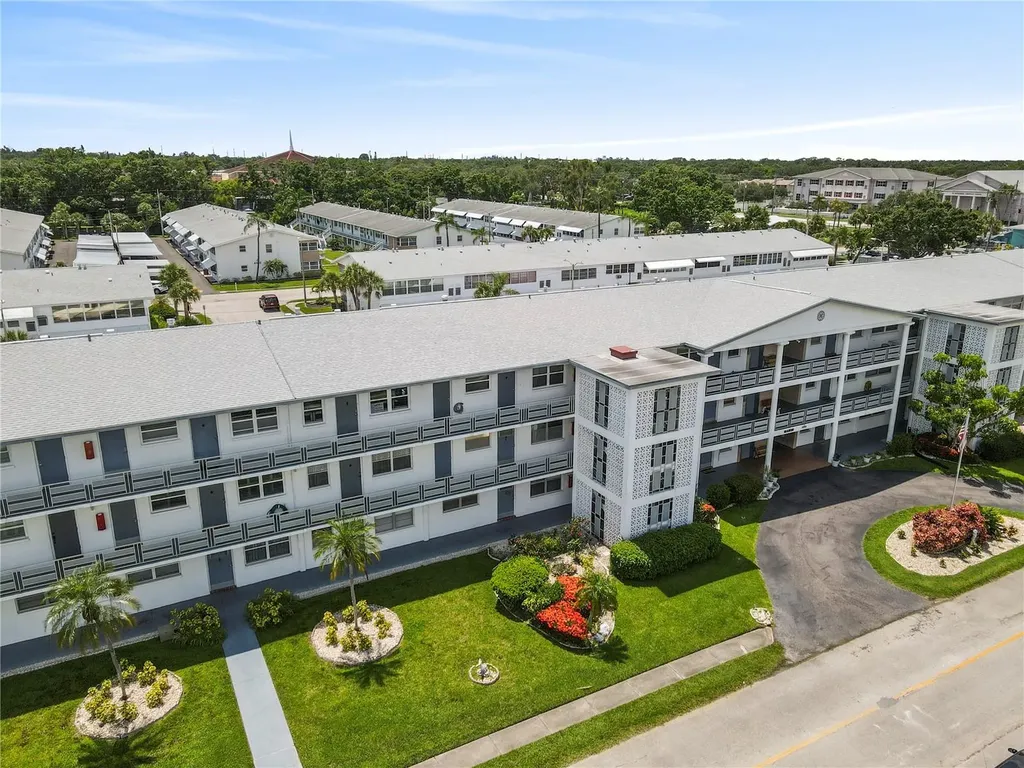 6000 20th Street N St Petersburg FL 33714
