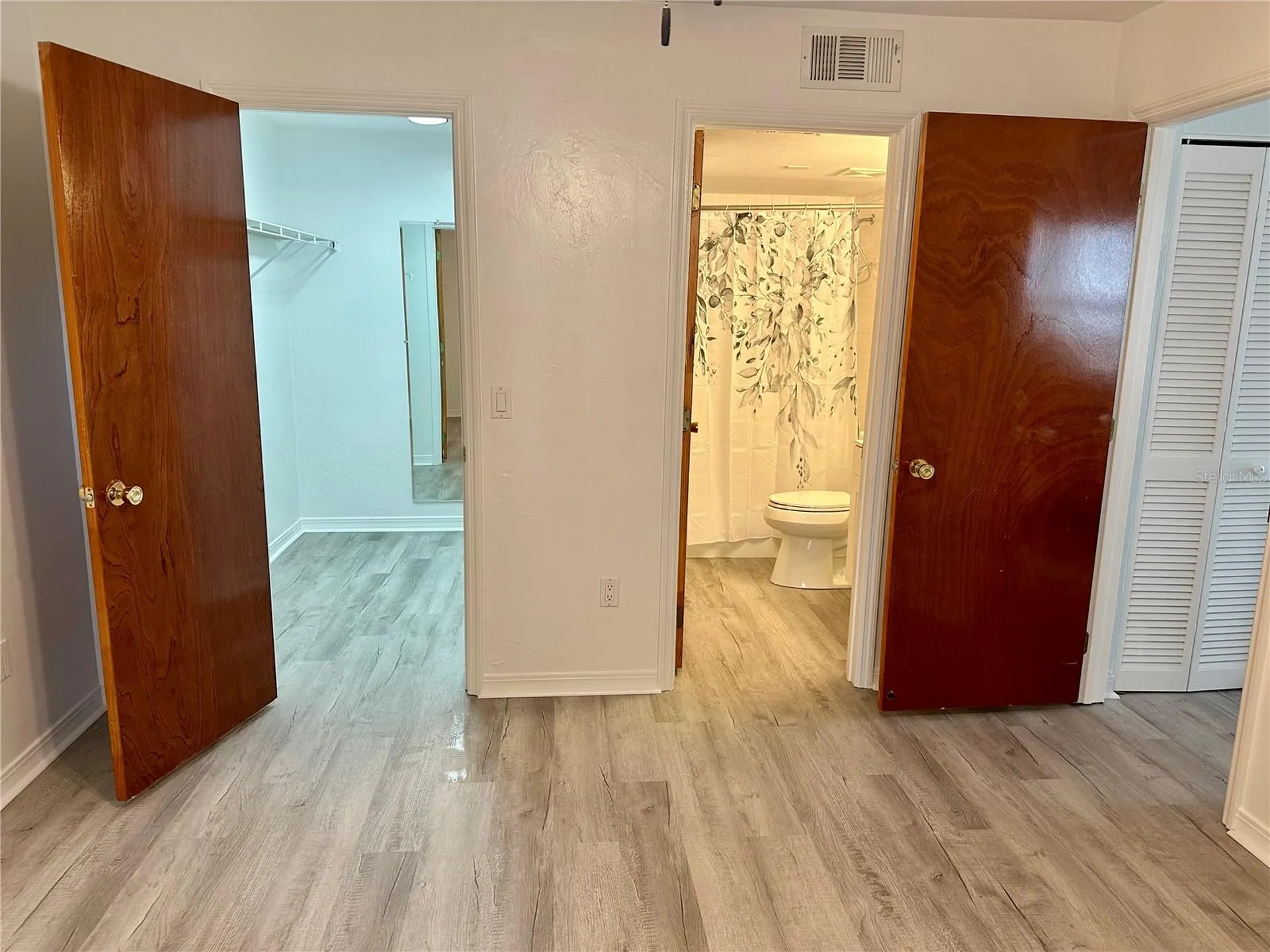 2360 SW Archer Road Gainesville FL 32608