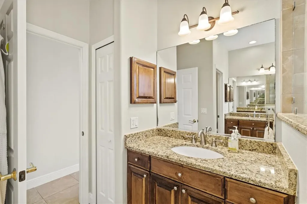 6216 Donnington Court Sarasota FL 34238
