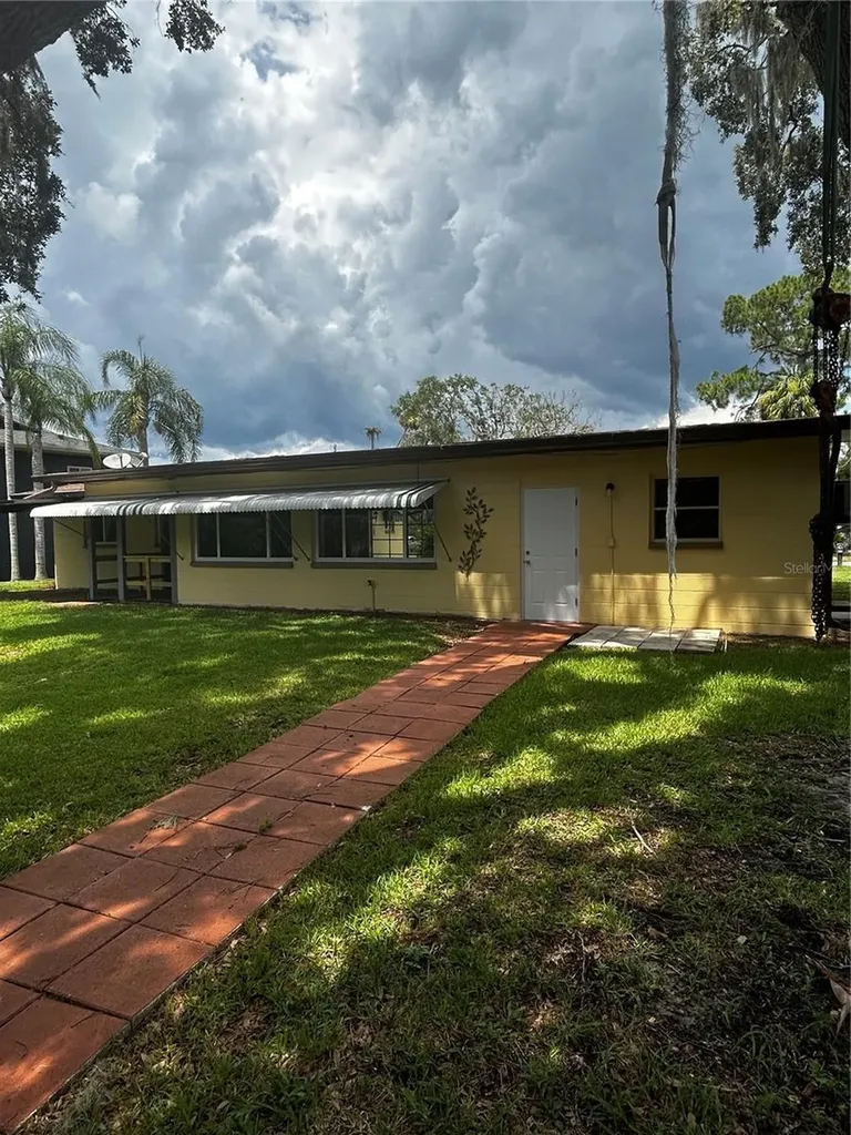 2380 N Watersedge Drive Crystal River FL 34429