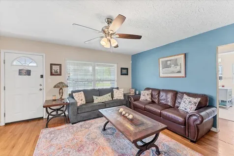 401 N Jefferson Avenue Sarasota FL 34237
