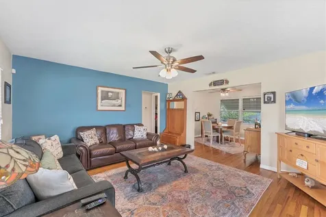 401 N Jefferson Avenue Sarasota FL 34237