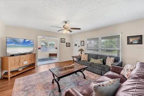 401 N Jefferson Avenue Sarasota FL 34237