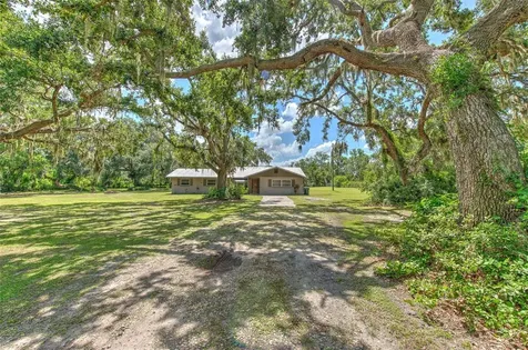 2610 Crestview Road Wimauma FL 33598