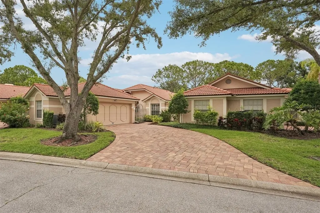 3854 Lyndhurst Court Sarasota FL 34235