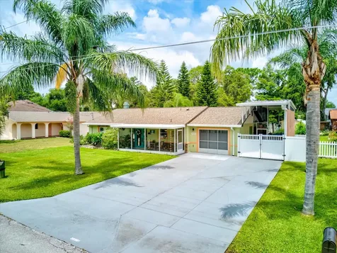 35601 Calla Court Leesburg FL 34788