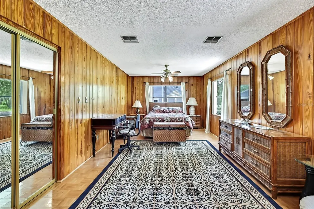 21451 Us Highway 98 Dade City FL 33523