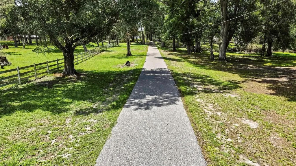 21451 Us Highway 98 Dade City FL 33523
