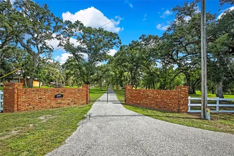 21451 Us Highway 98 Dade City FL 33523