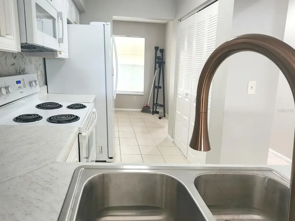 7148 E Bank Drive Tampa FL 33617