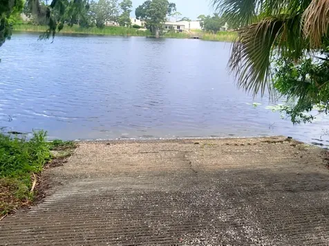 7148 E Bank Drive Tampa FL 33617