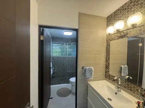 G24 Carretera 834 Km 2.4 Bo. Hato Nuevo Guaynabo PR 00971