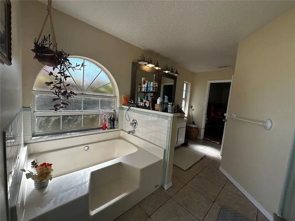 17302 2nd Street Montverde FL 34756