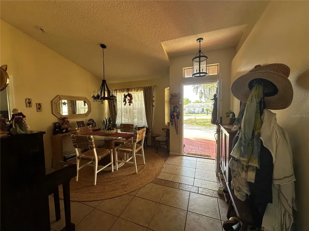17302 2nd Street Montverde FL 34756