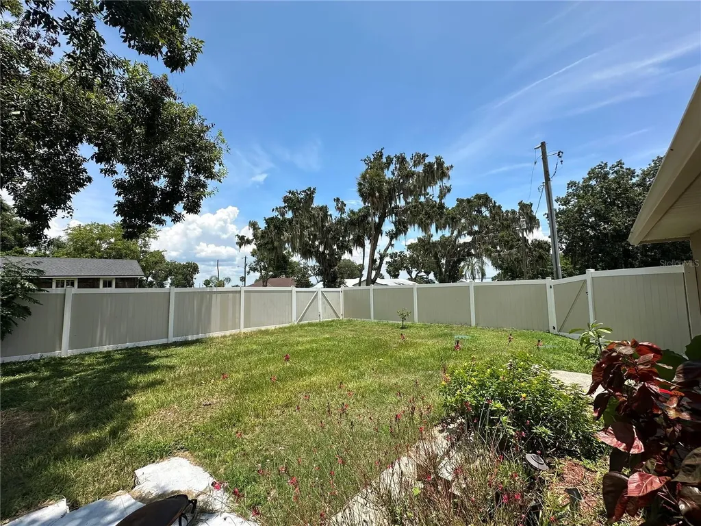 17302 2nd Street Montverde FL 34756