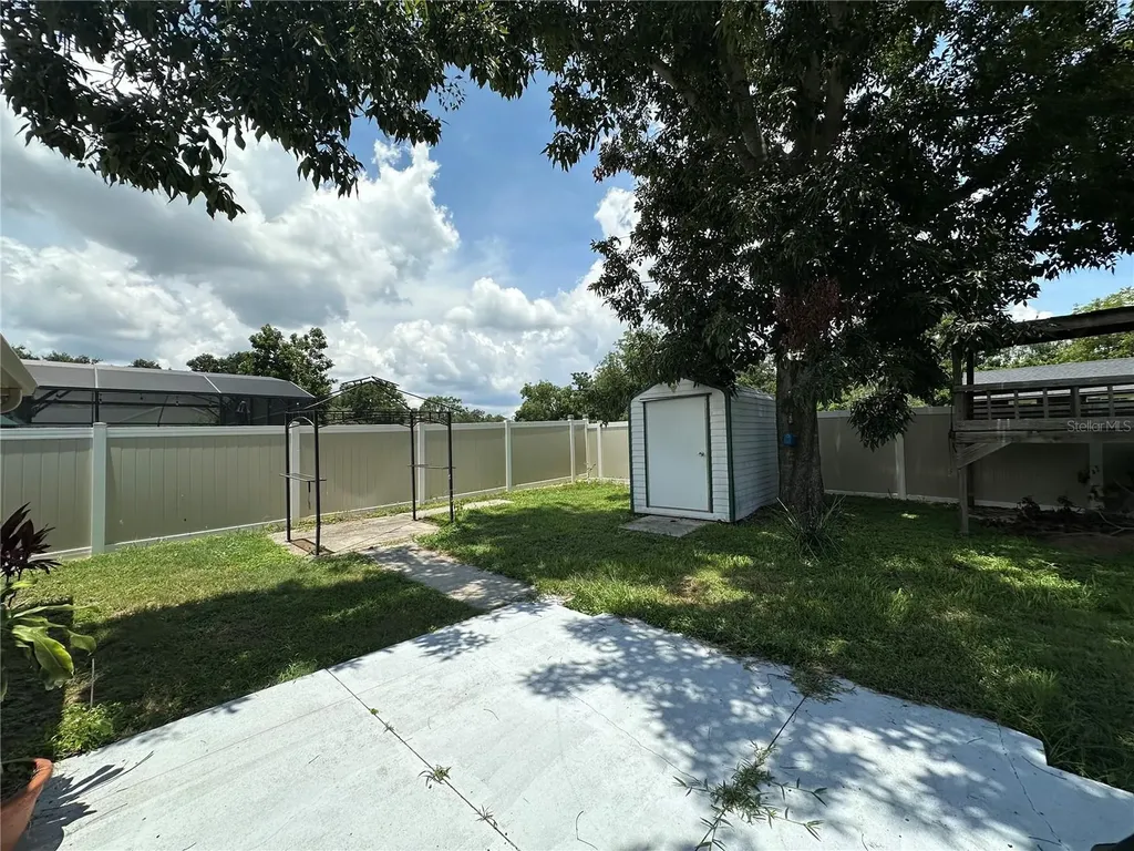 17302 2nd Street Montverde FL 34756