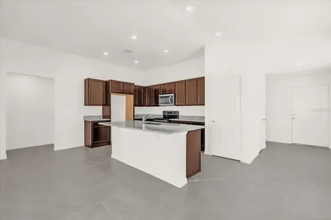 1833 Ryan Drive Lake Wales FL 33859