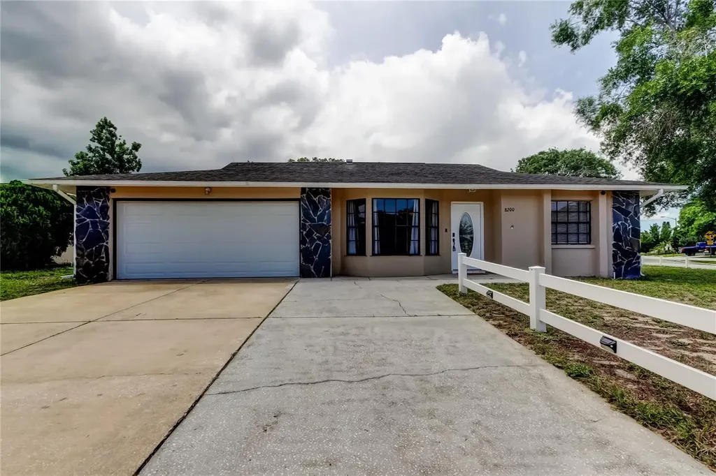 8200 Westfield Drive Port Richey FL 34668