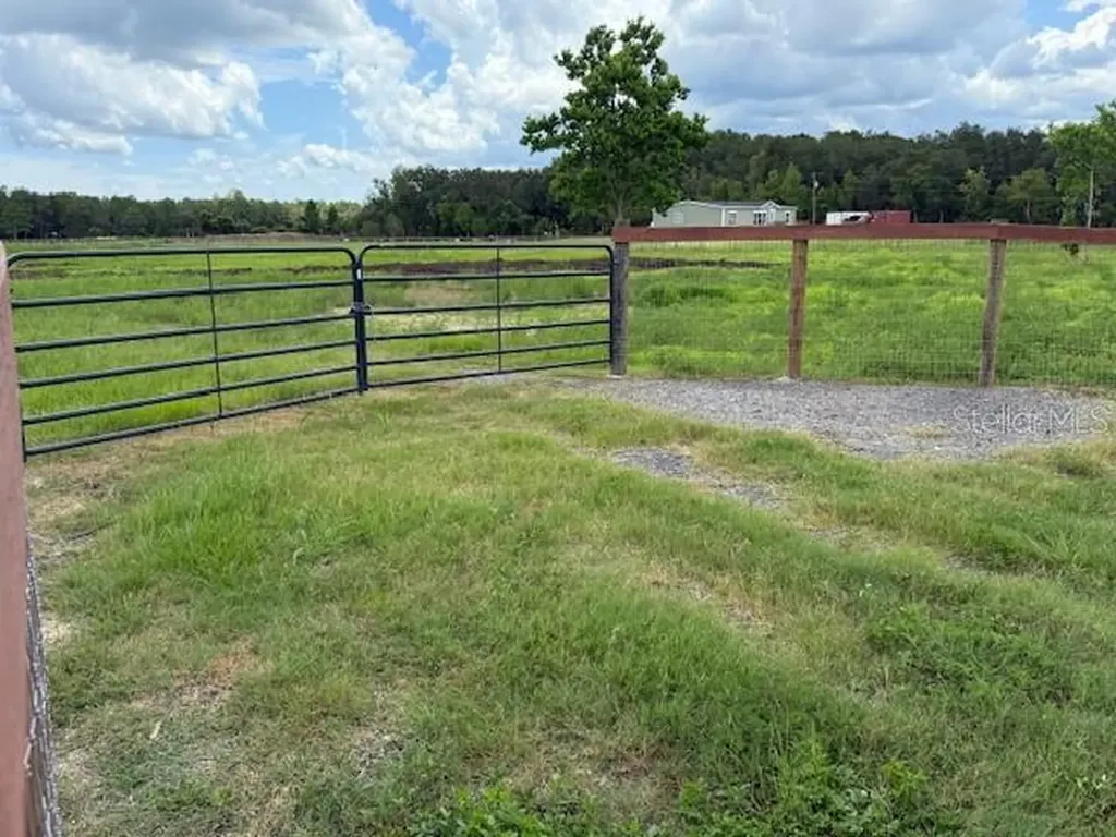 594 E County Road 90 Bunnell FL 32110
