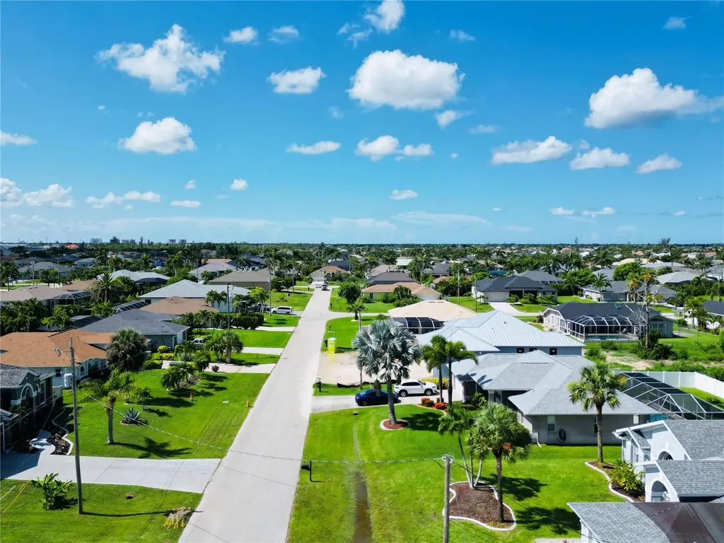 2849 SW 25th Place Cape Coral FL 33914