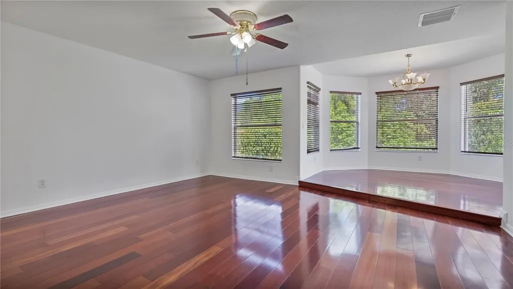 7716 Nottinghill Sky Drive Apollo Beach FL 33572