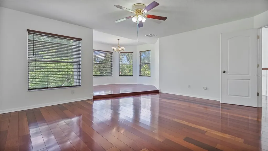 7716 Nottinghill Sky Drive Apollo Beach FL 33572