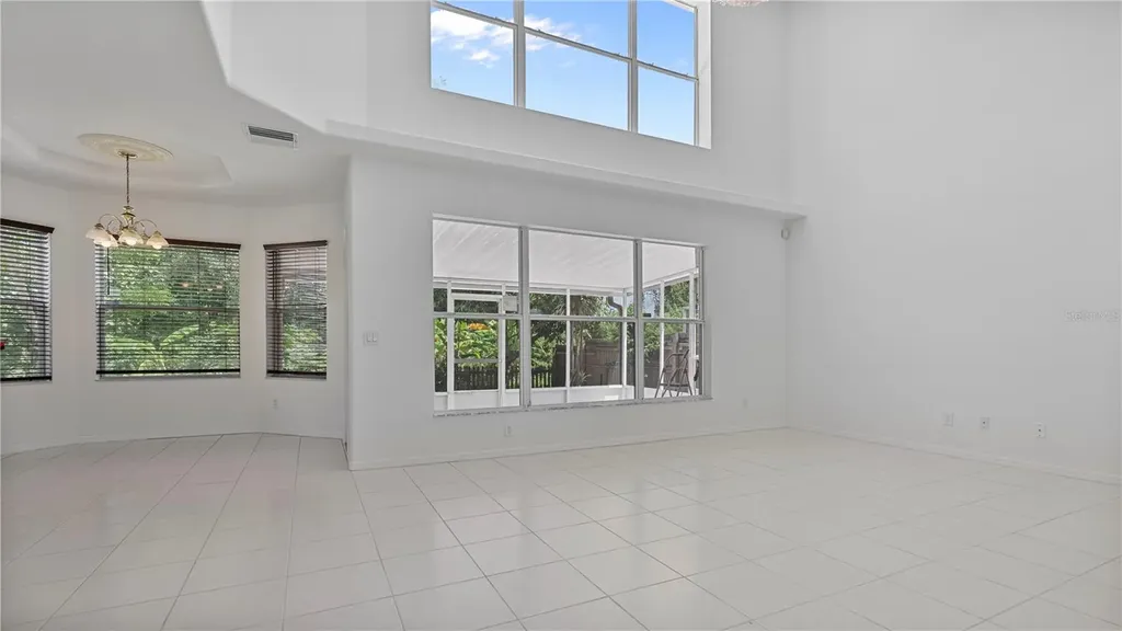 7716 Nottinghill Sky Drive Apollo Beach FL 33572