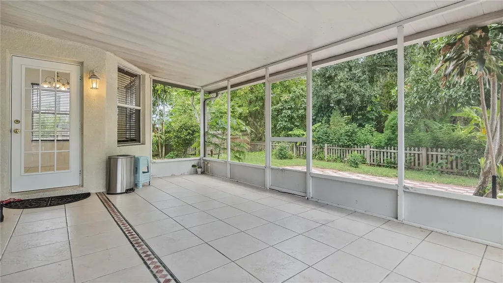 7716 Nottinghill Sky Drive Apollo Beach FL 33572