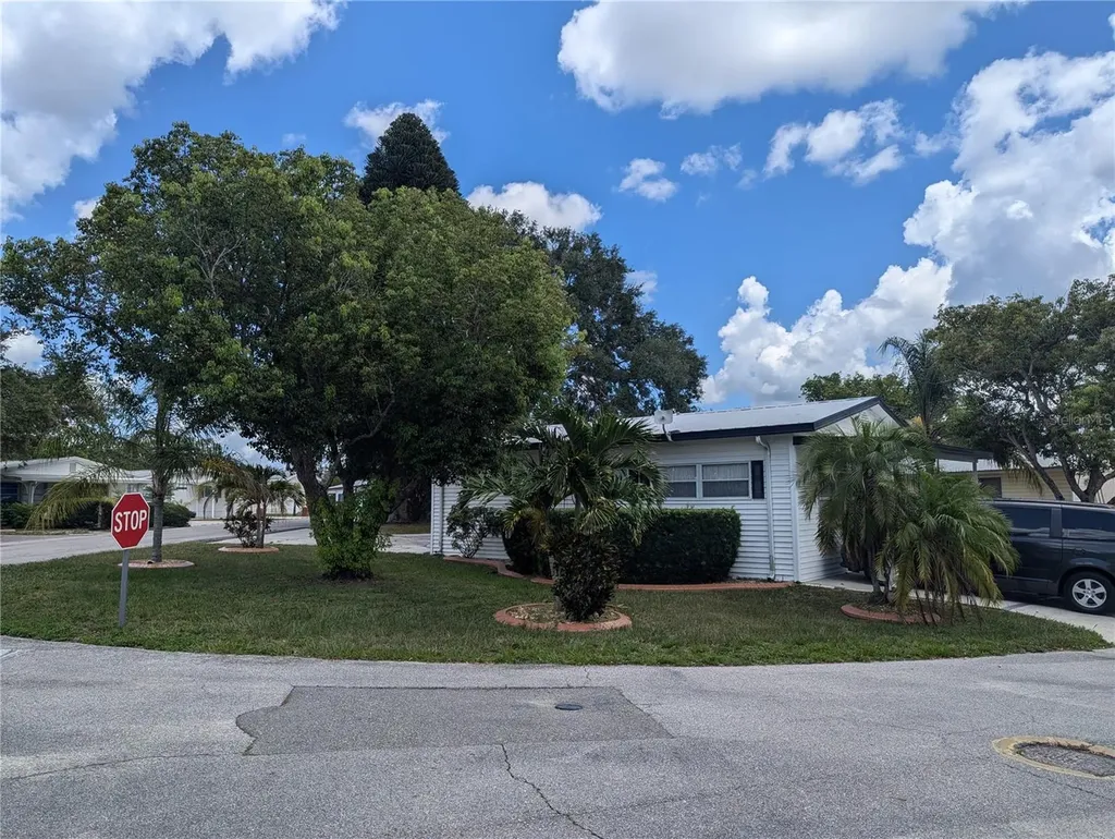 2 Woodruff Way Lake Wales FL 33898