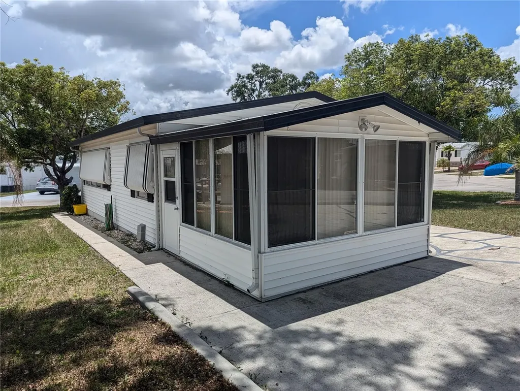 2 Woodruff Way Lake Wales FL 33898