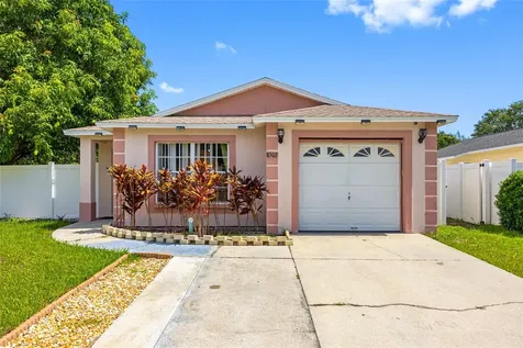 8502 N Hyaleah Road Tampa FL 33617
